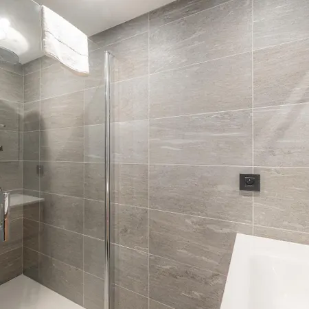 Apartment Alpe Forever - 3 5 Etoiles Pour 6 A 8 Skis Aux Pieds Alpe d'Huez